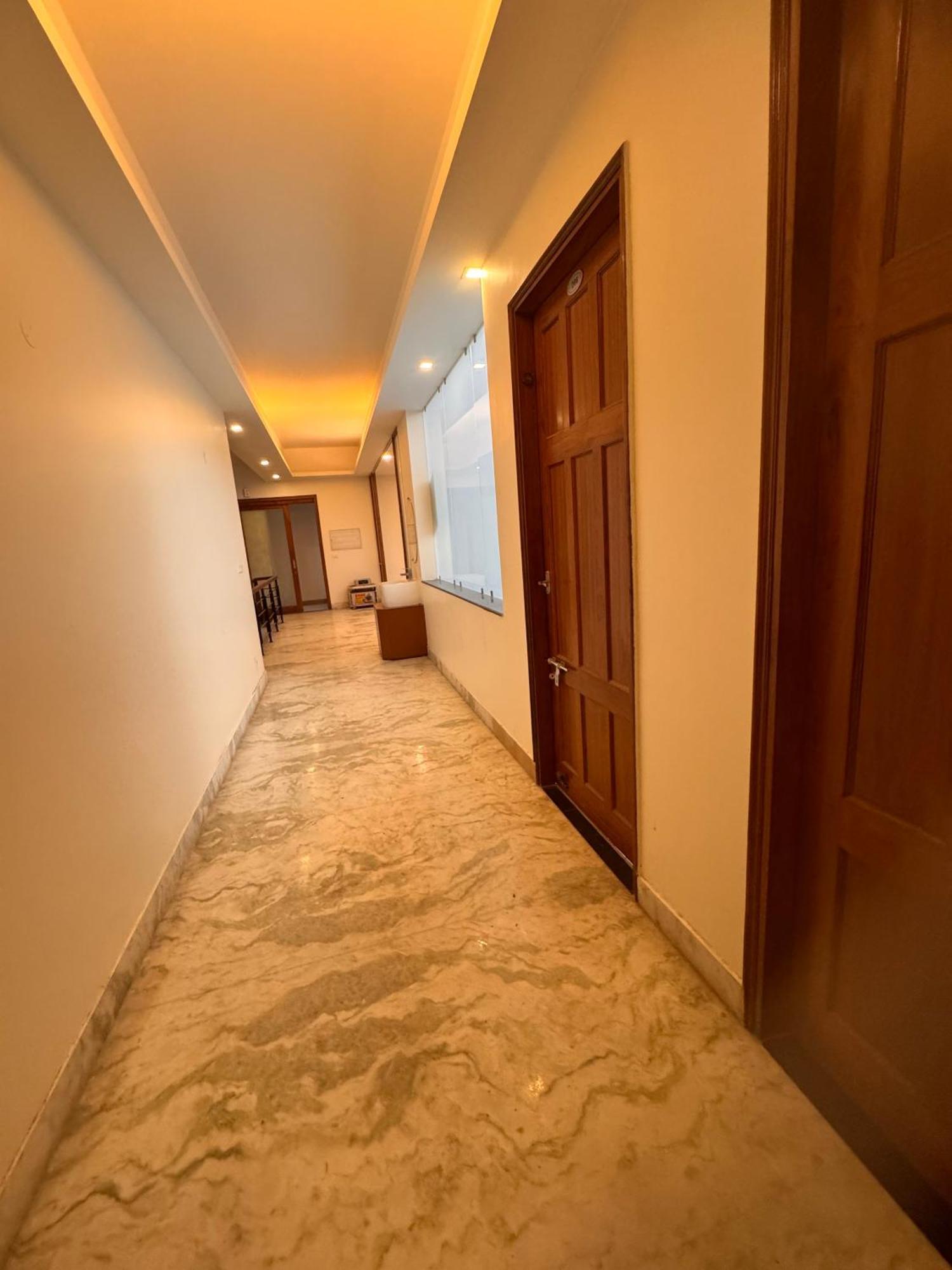 Hl Grand Hotel Lakhnau Kültér fotó